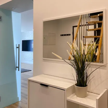 2 Bedroom With Terrace And View Over Tejo River