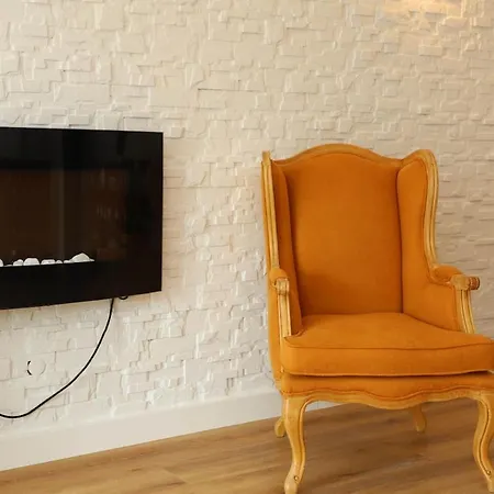 2 Bedroom With Terrace And View Over Tejo River Апартаменты Монтижу